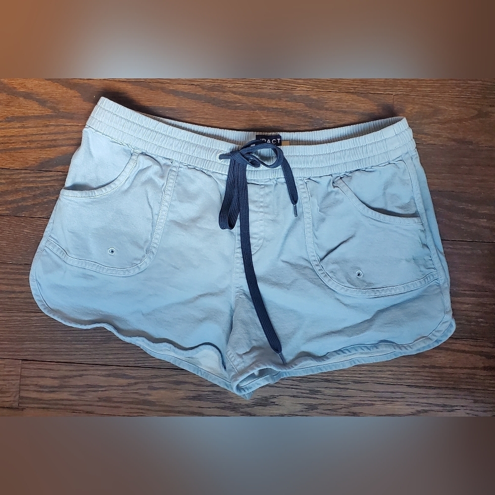 Impact Collection United By Blue Women's Shorts Size Small - Picture 1 of 4